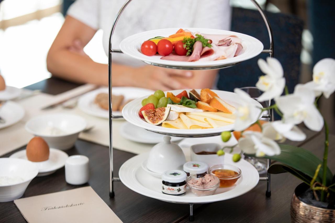 Nuhr Medical - Hotel & Restaurant Senftenberg Dış mekan fotoğraf