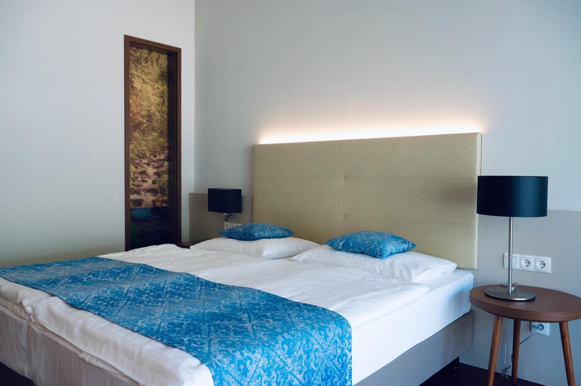 Nuhr Medical - Hotel & Restaurant Senftenberg Dış mekan fotoğraf