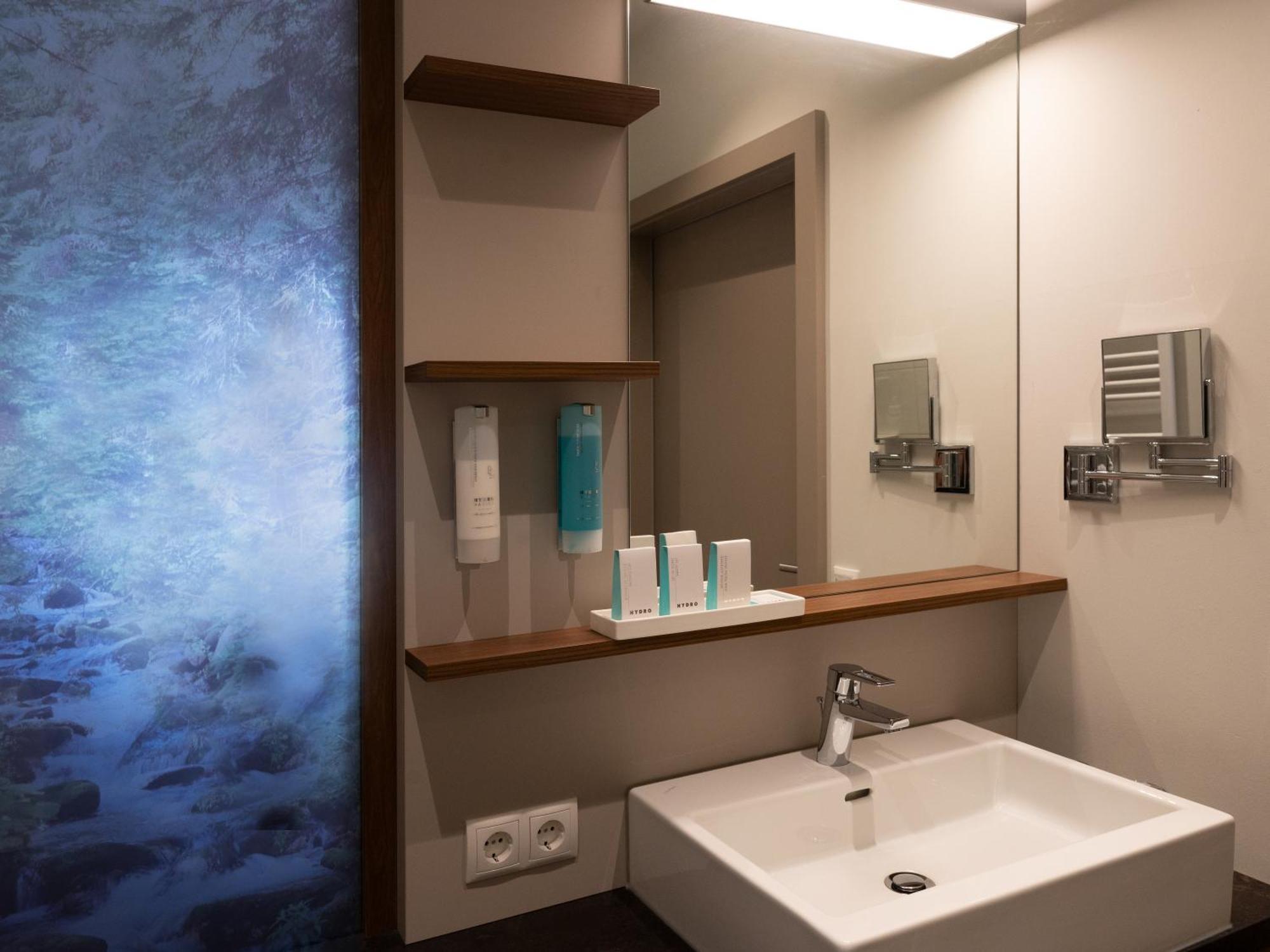 Nuhr Medical - Hotel & Restaurant Senftenberg Dış mekan fotoğraf