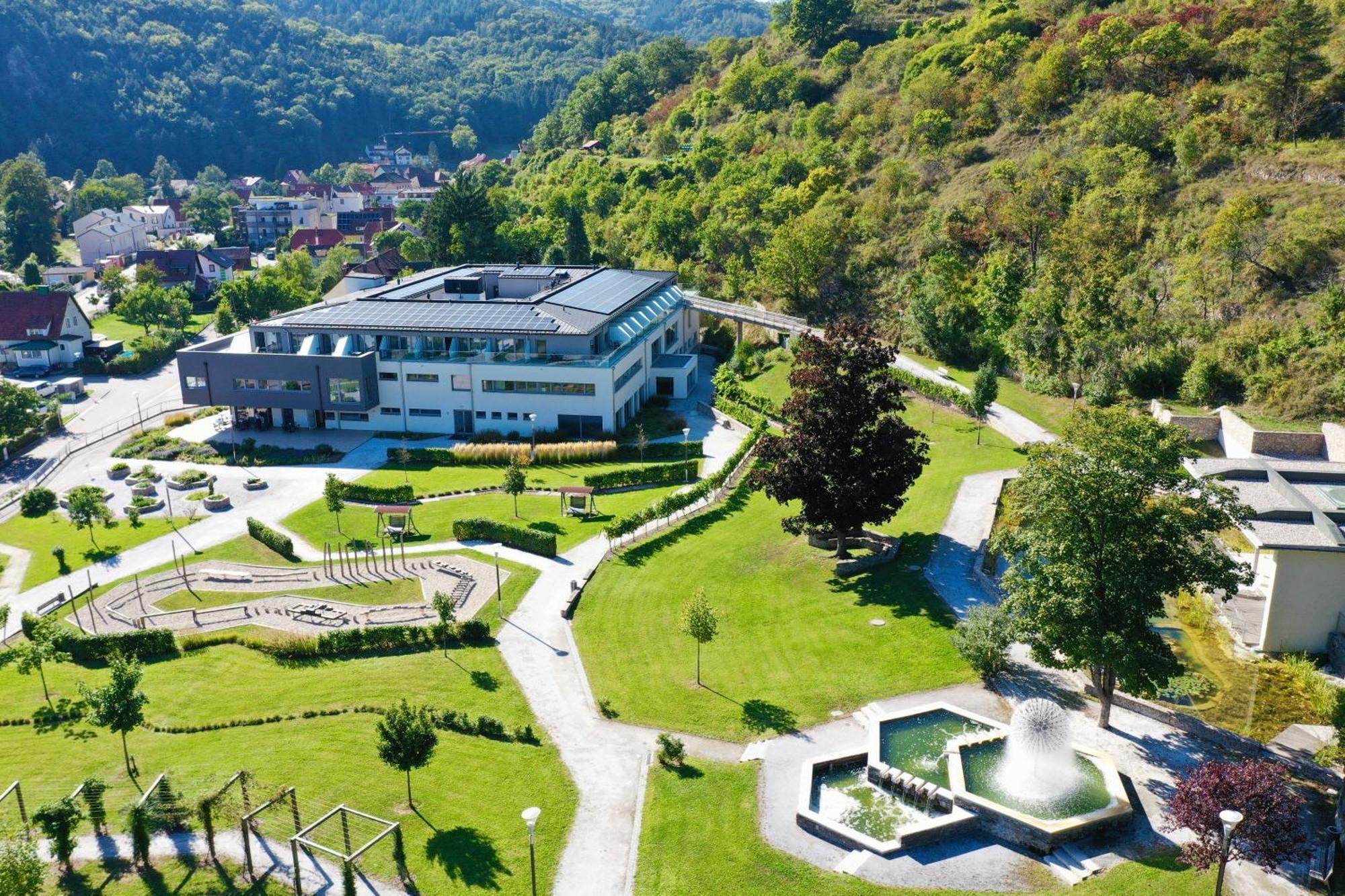 Nuhr Medical - Hotel & Restaurant Senftenberg Dış mekan fotoğraf